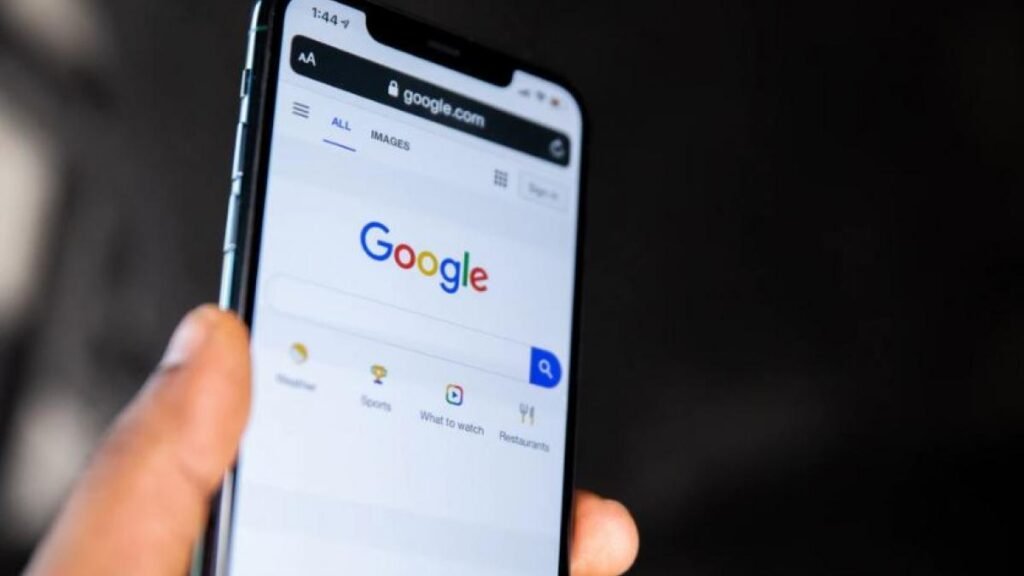 Google Expands Search, Discover & News Personalization