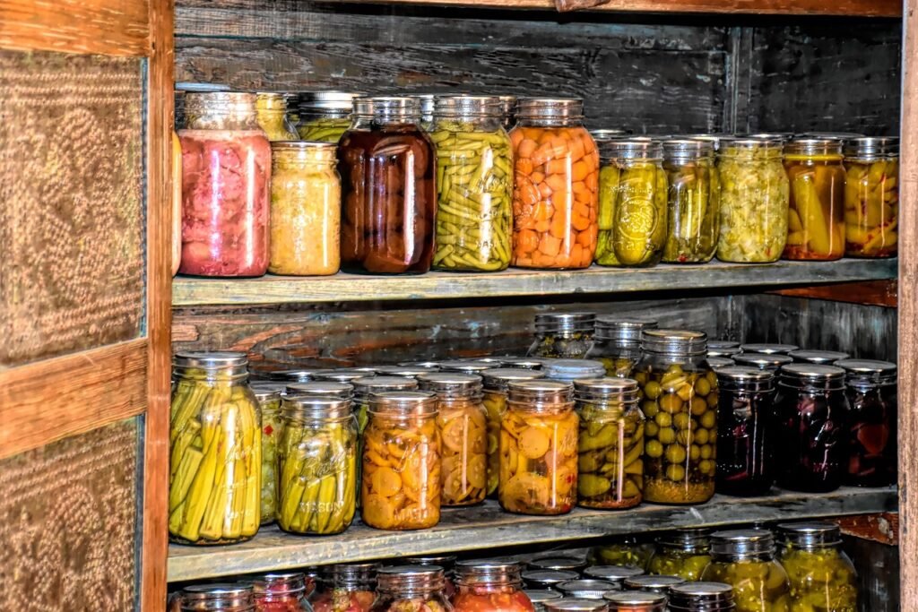 How to Store Food Without Refrigeration Safely